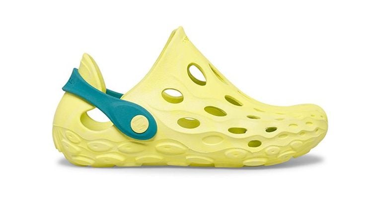 Closed-toe slip-on yellow sandal